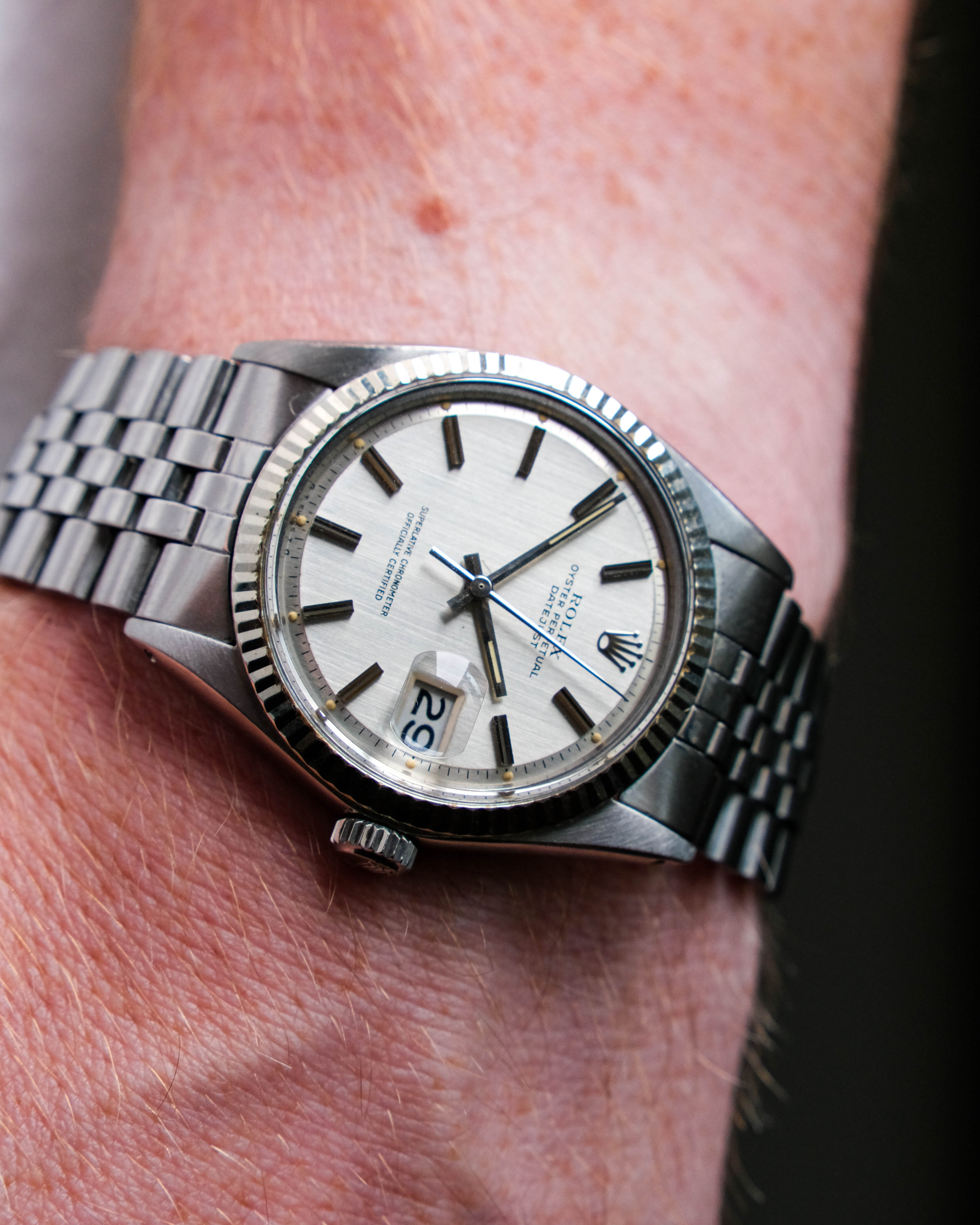 クリスタル Rolex Datejust 1601 from 1973 VERTICAL BRUSH – Perpetual Watch