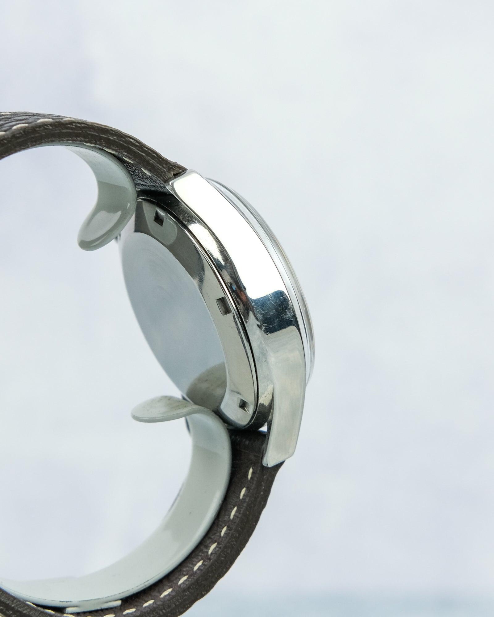Omega De ville 145.017 Panda – Perpetual Watch Lover (PWL)