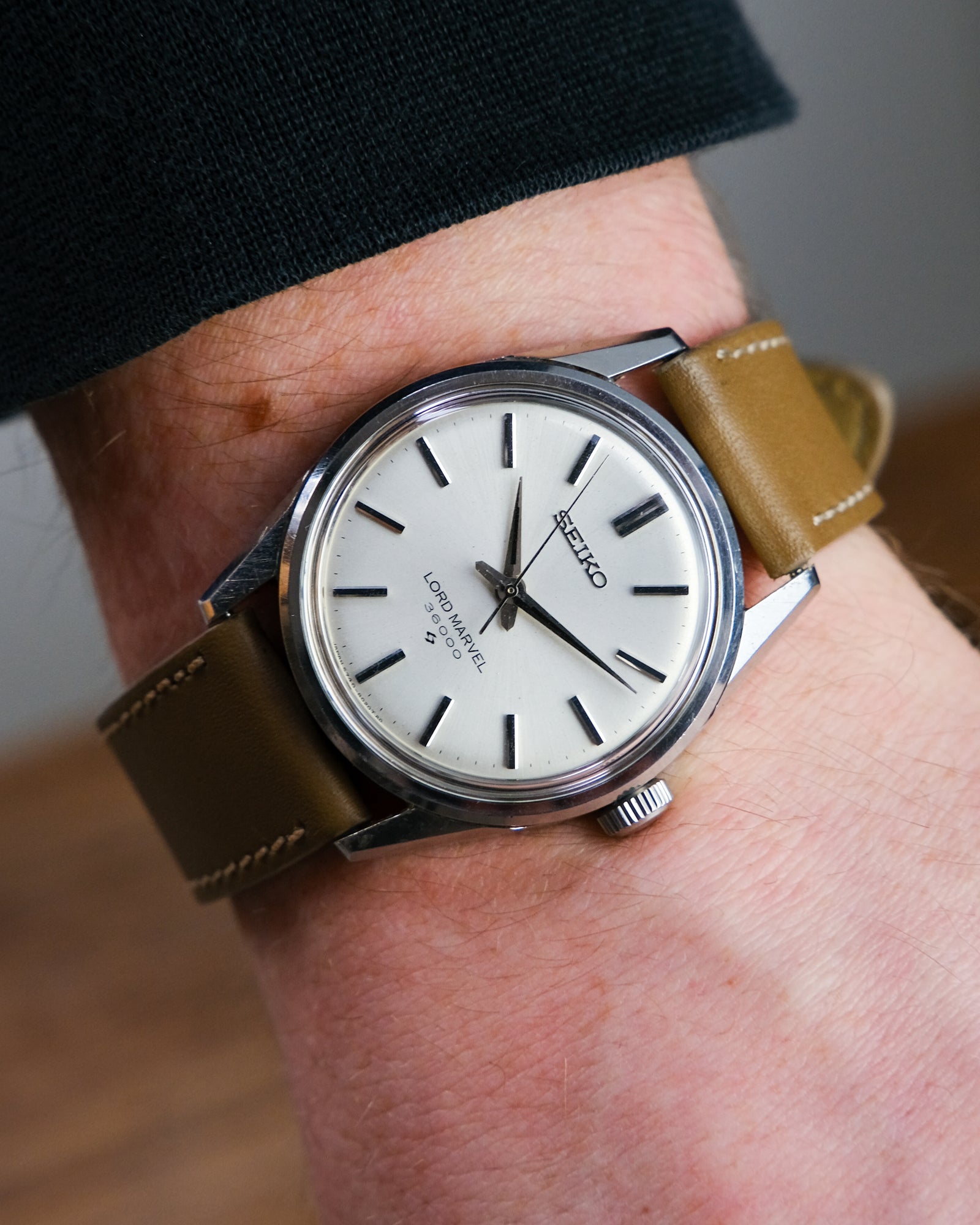 Seiko Lord Marvel 1st generation, carved mark 3 dial, Oct