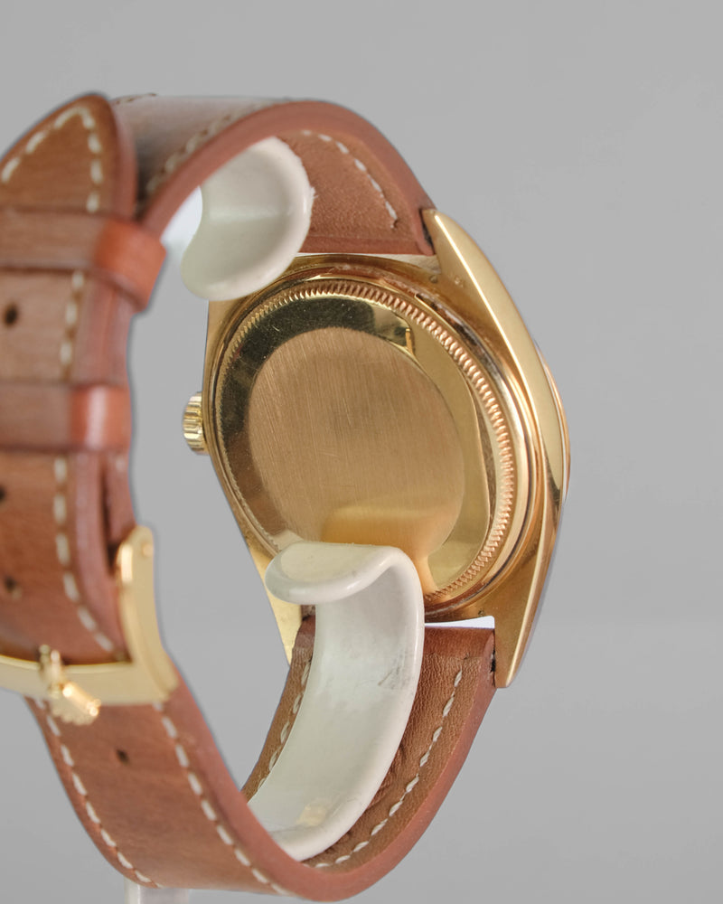 Rolex 1601 18kt with box and papers