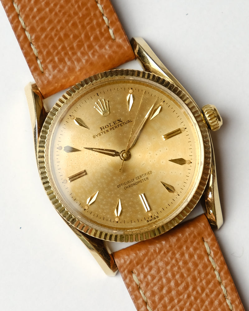Rolex Oyster Perpetual 6593 Bombay Lugs, 14kt unpolished Gold Case