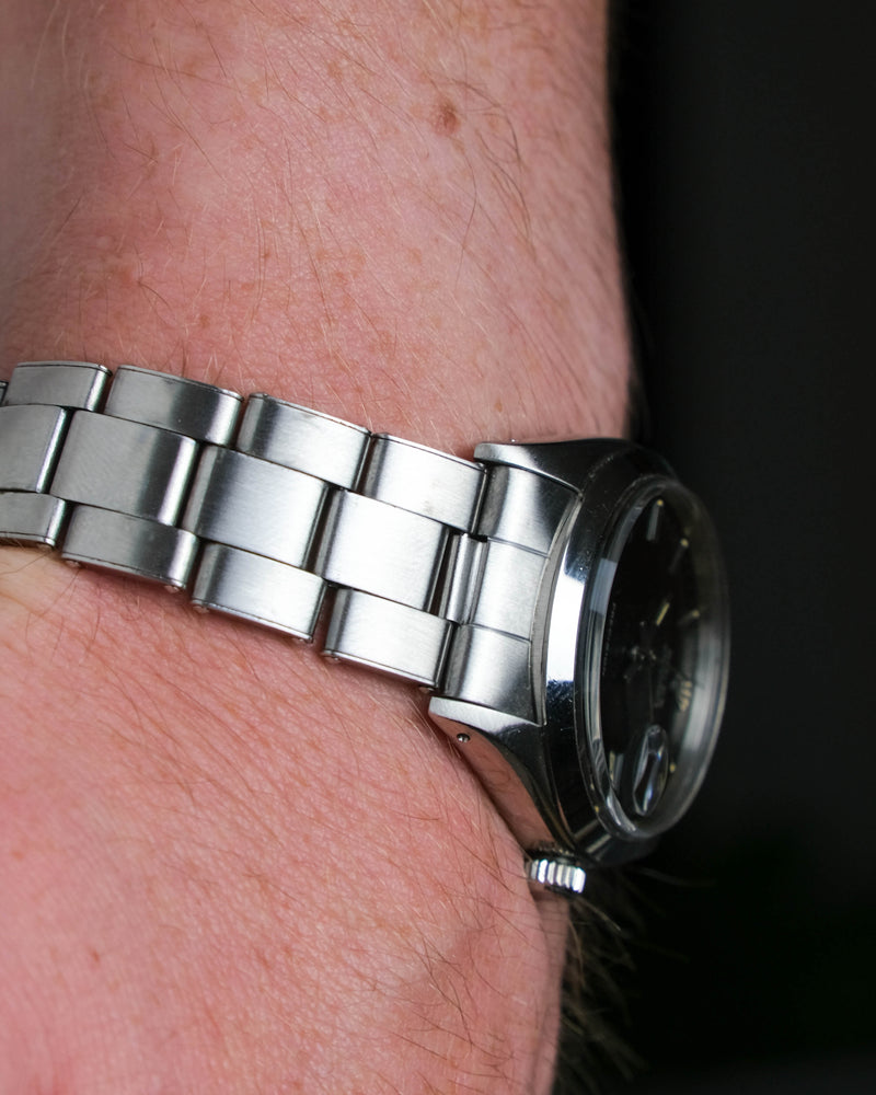 Rolex oyster date 6694 Black dial on rivet bracelet From 1968