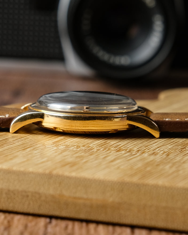 Omega bumper Yellow gold Chronometer